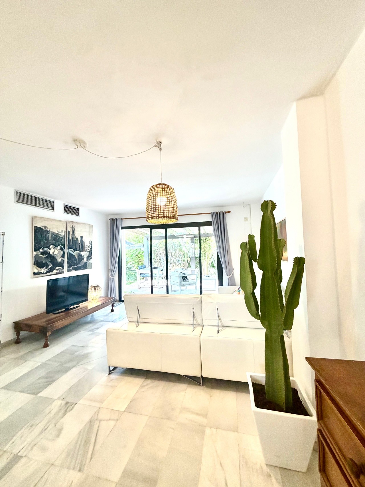 Piso de 3 Dormitorios en alquiler en Puerto Banús, Marbella