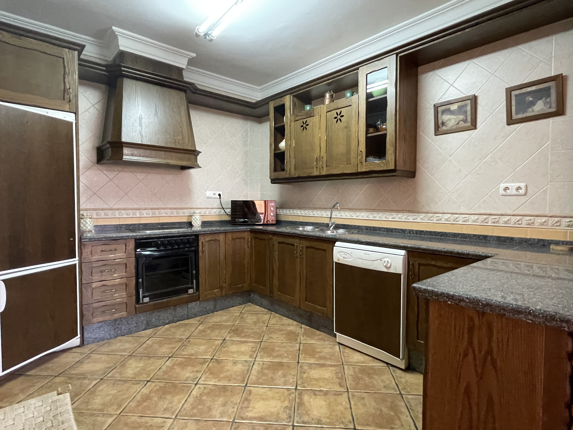 Finca de 14 Dormitorios y 6 Baños en venta en Villanueva de la Concepción