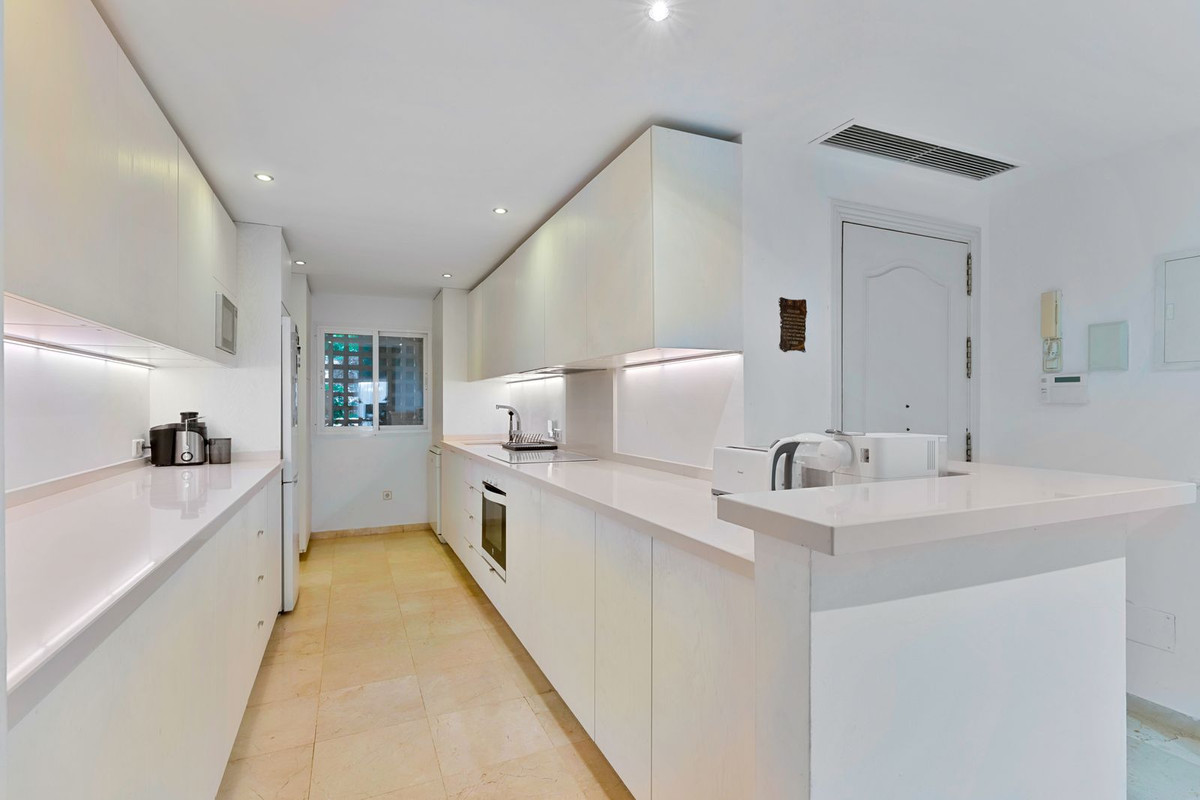 3 кровать 2 ванна Квартира для продажи в Sierra Blanca, Marbella