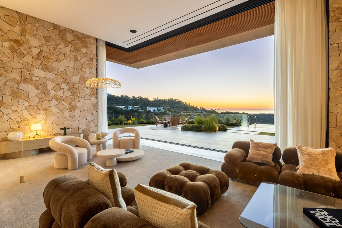 Casa de 6 Dormitorios y 6 Baños en venta en Benahavís