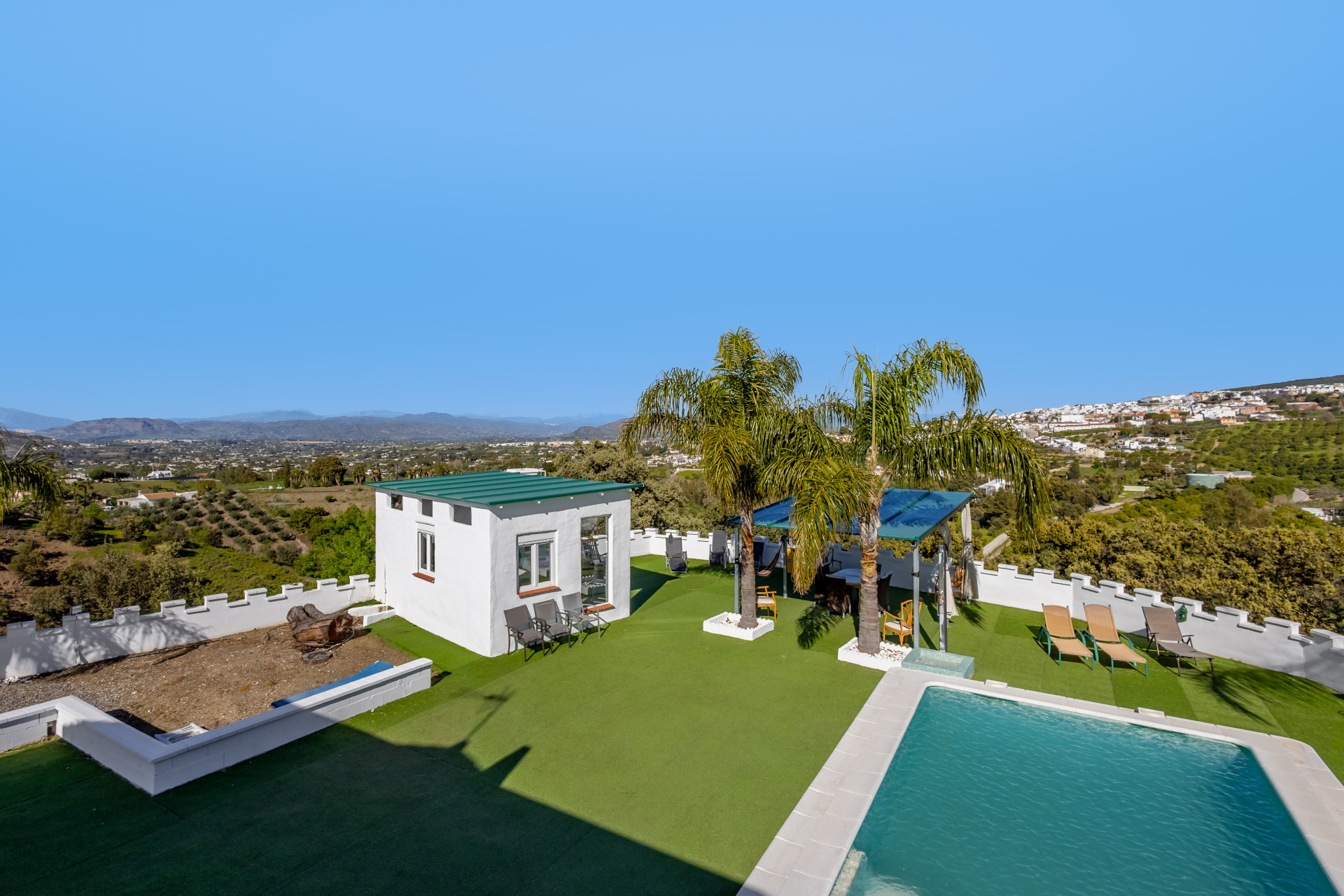 6 Bed, 5 Bath - Country House for Sale in Alhaurin el Grande