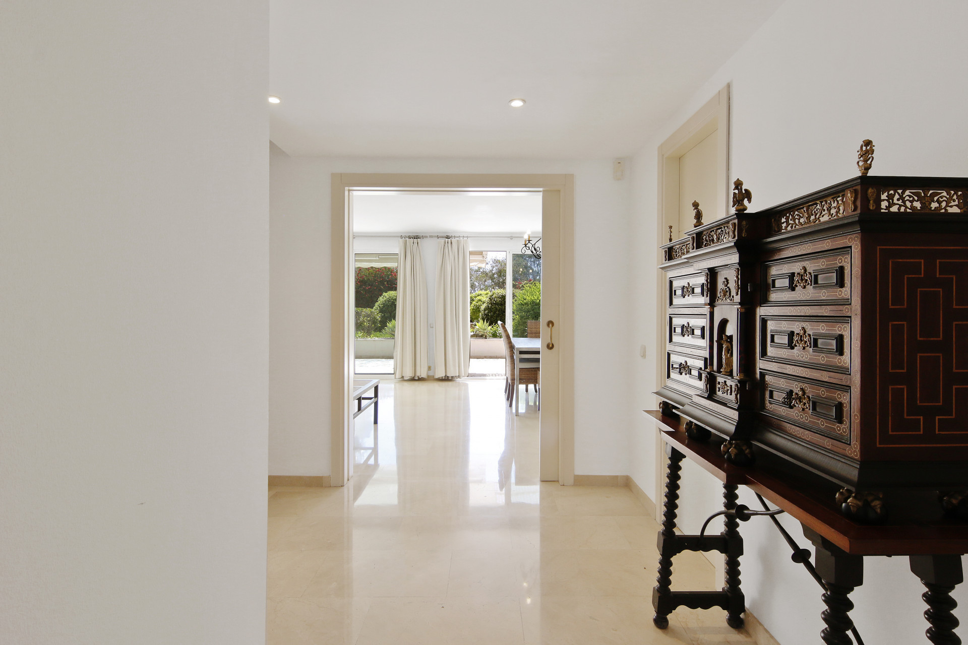 Casa Adosada de 3 Dormitorios y 2 Baños en venta en Estepona