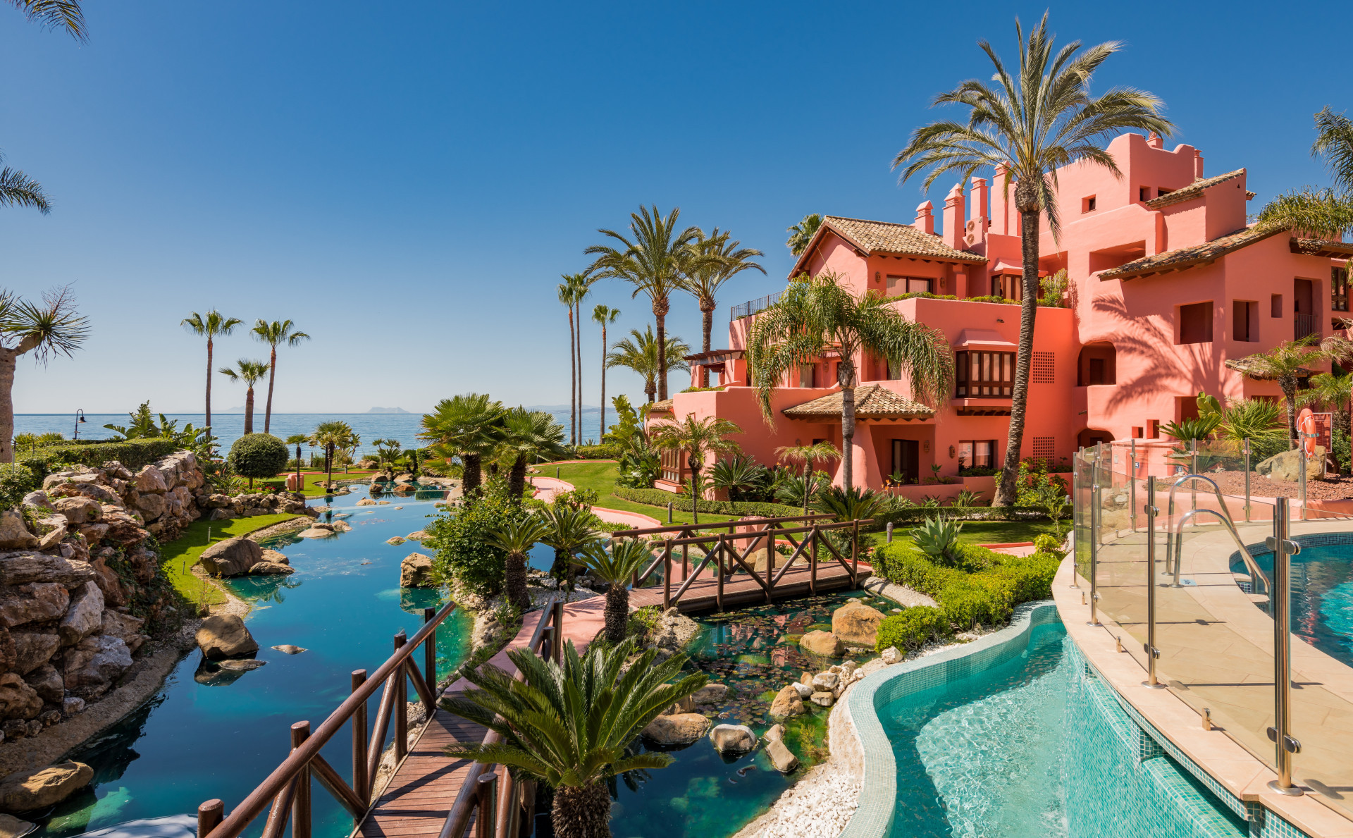 Piso de 3 Dormitorios en venta en Estepona