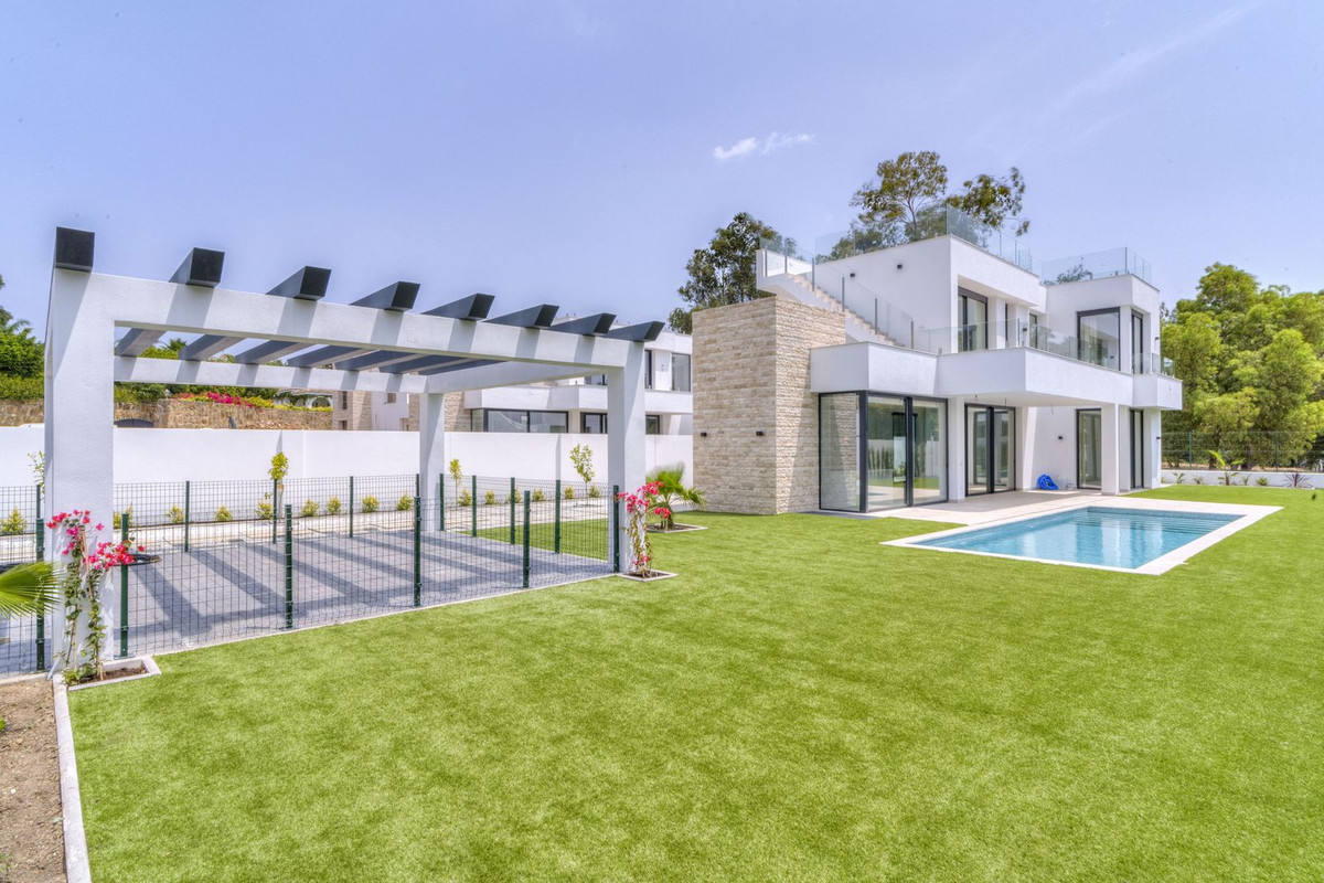 Casa de 6 Dormitorios en venta en Marbella
