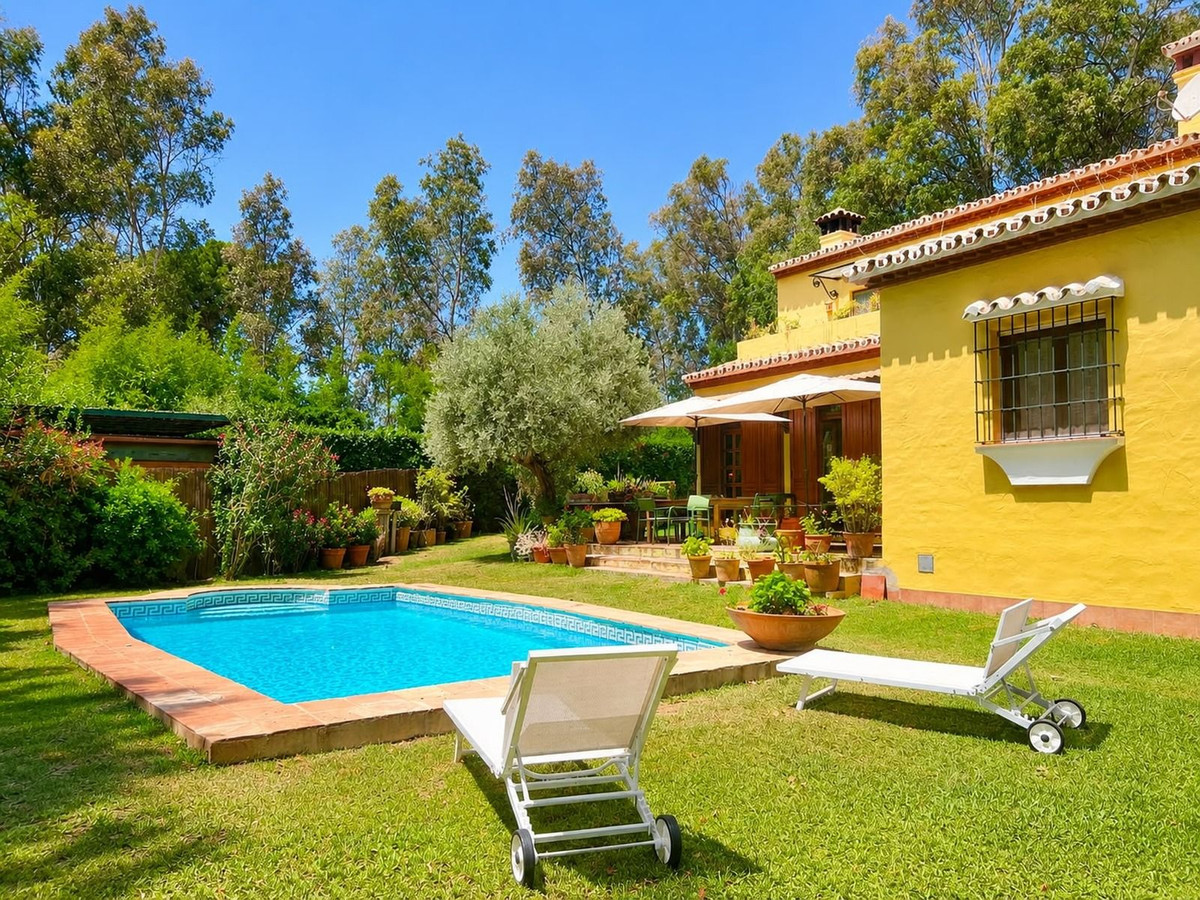 Casa de 4 Dormitorios en alquiler en Marbella