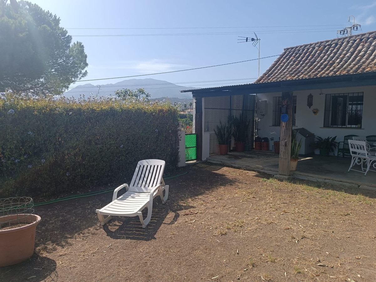 1 Bed - Country House for Sale in Estepona