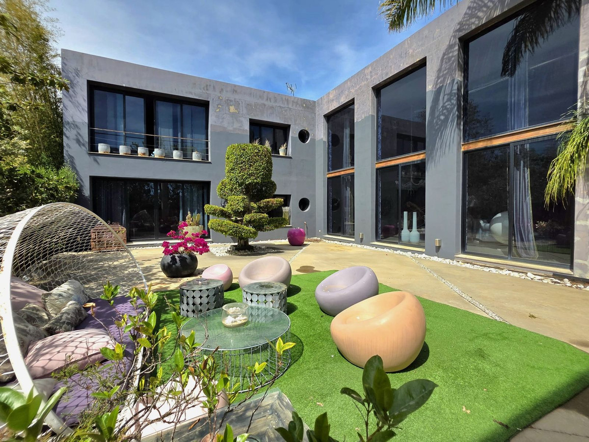 Casa de 5 Dormitorios en venta en El Paraíso