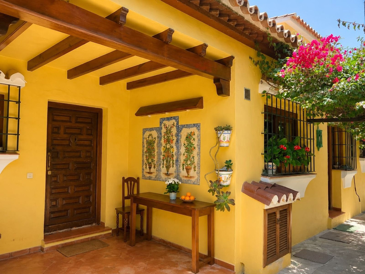 Casa de 4 Dormitorios en alquiler en Marbella