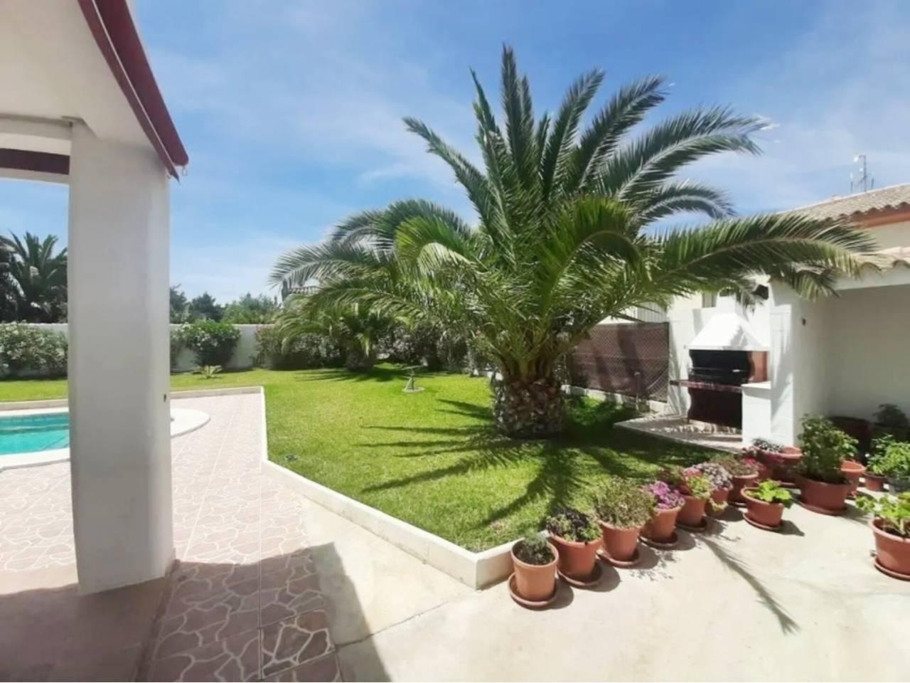 Casa Adosada de 3 Dormitorios y 3 Baños en alquiler vacacional en Chiclana de la Frontera