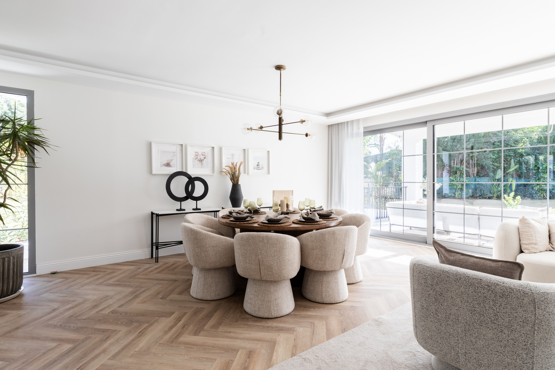 Casa de 4 Dormitorios y 5 Baños en venta en Los Arqueros, Benahavís