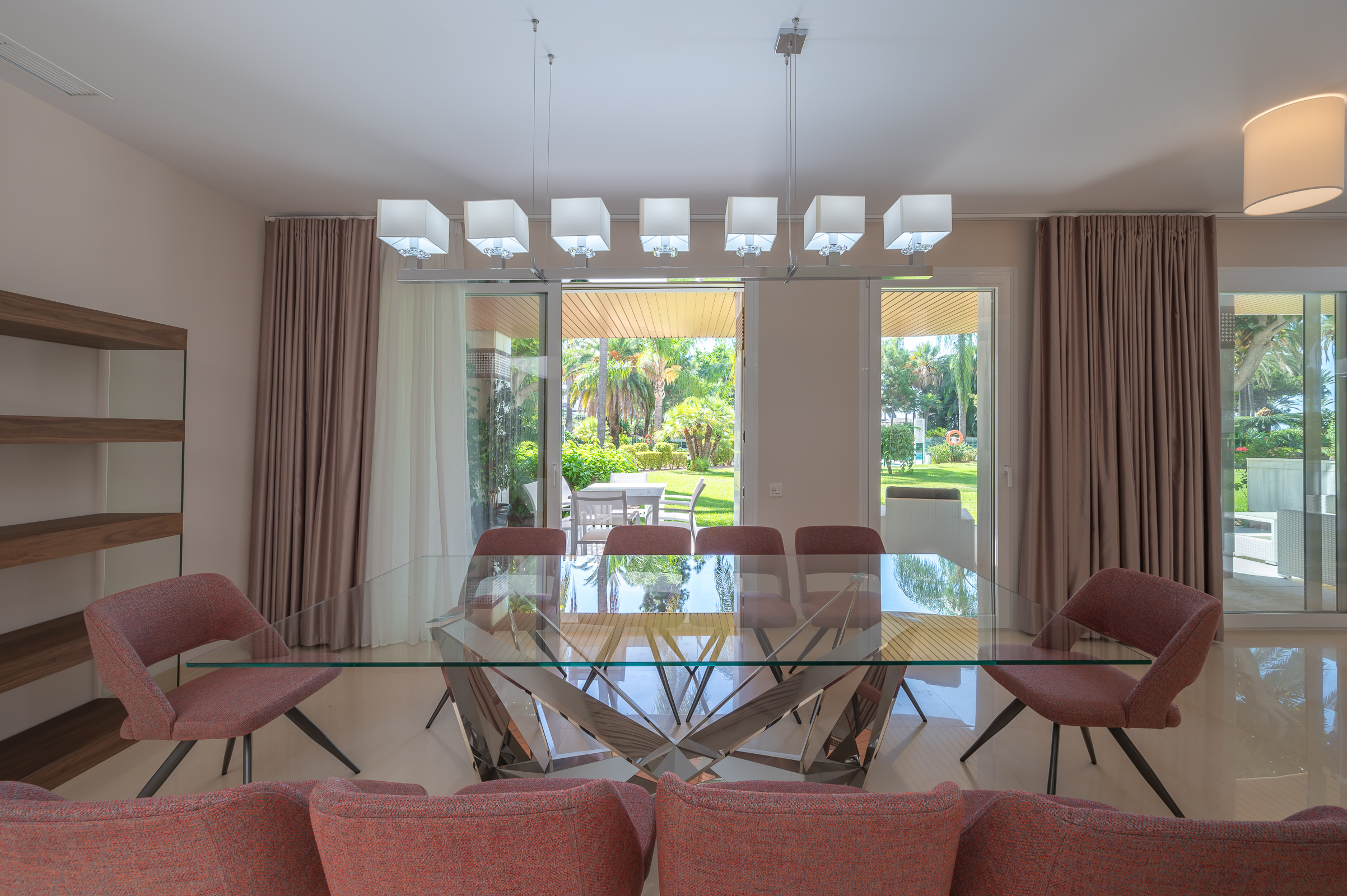 6 Bed - Apartment for Sale in Puerto Banus, Marbella