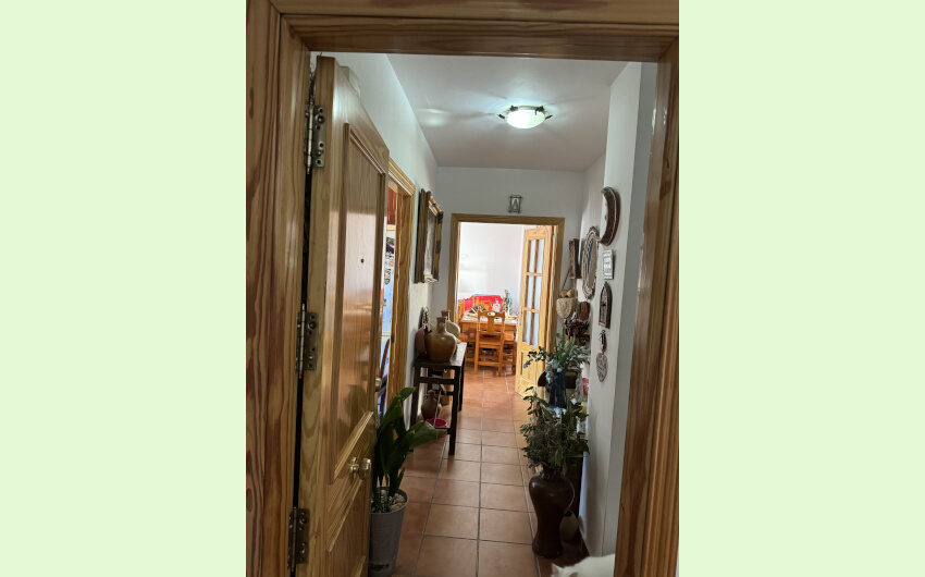 Piso de 3 Dormitorios en venta en Jimena de la Frontera