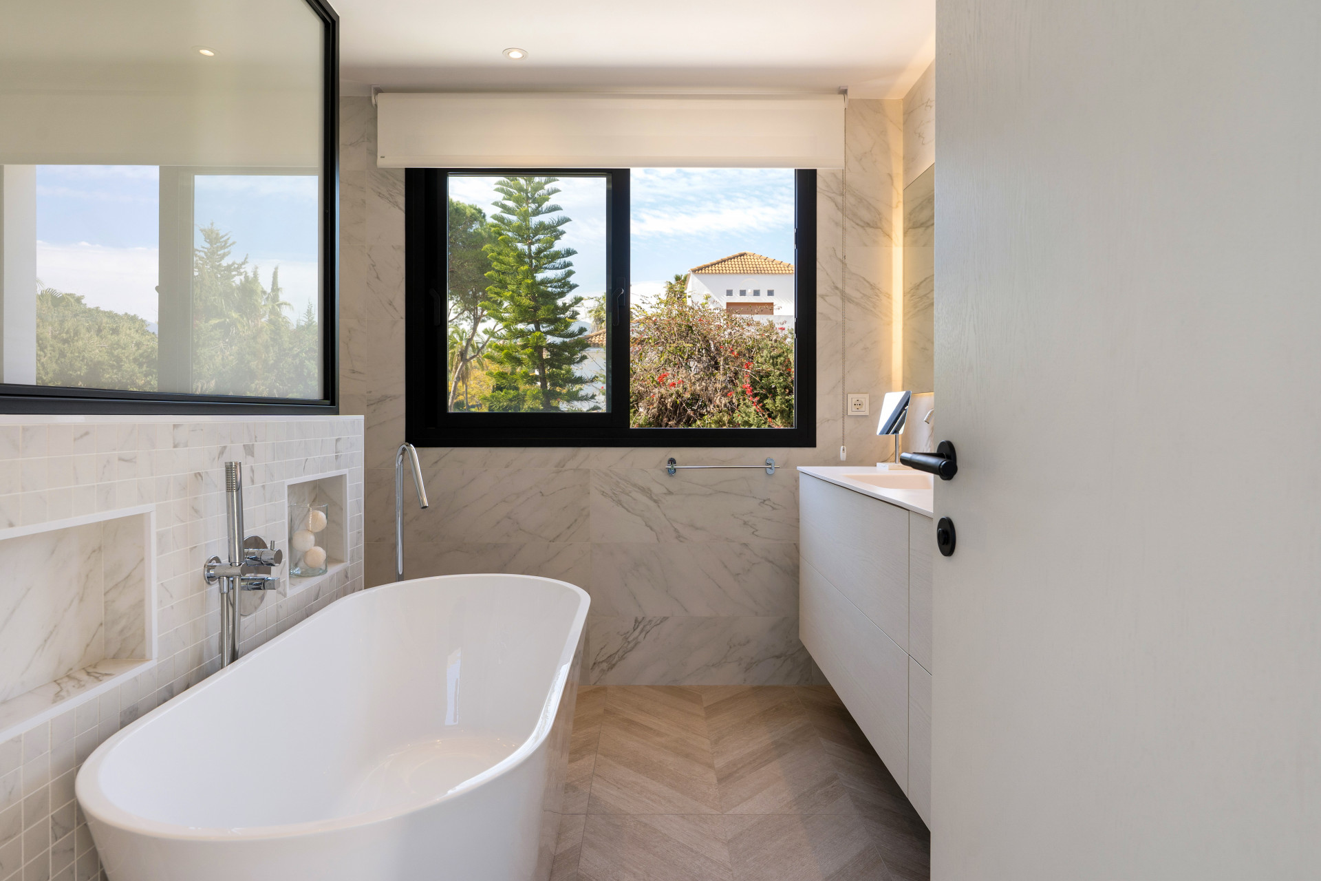 Casa de 4 Dormitorios en venta en Nueva Andalucía, Marbella