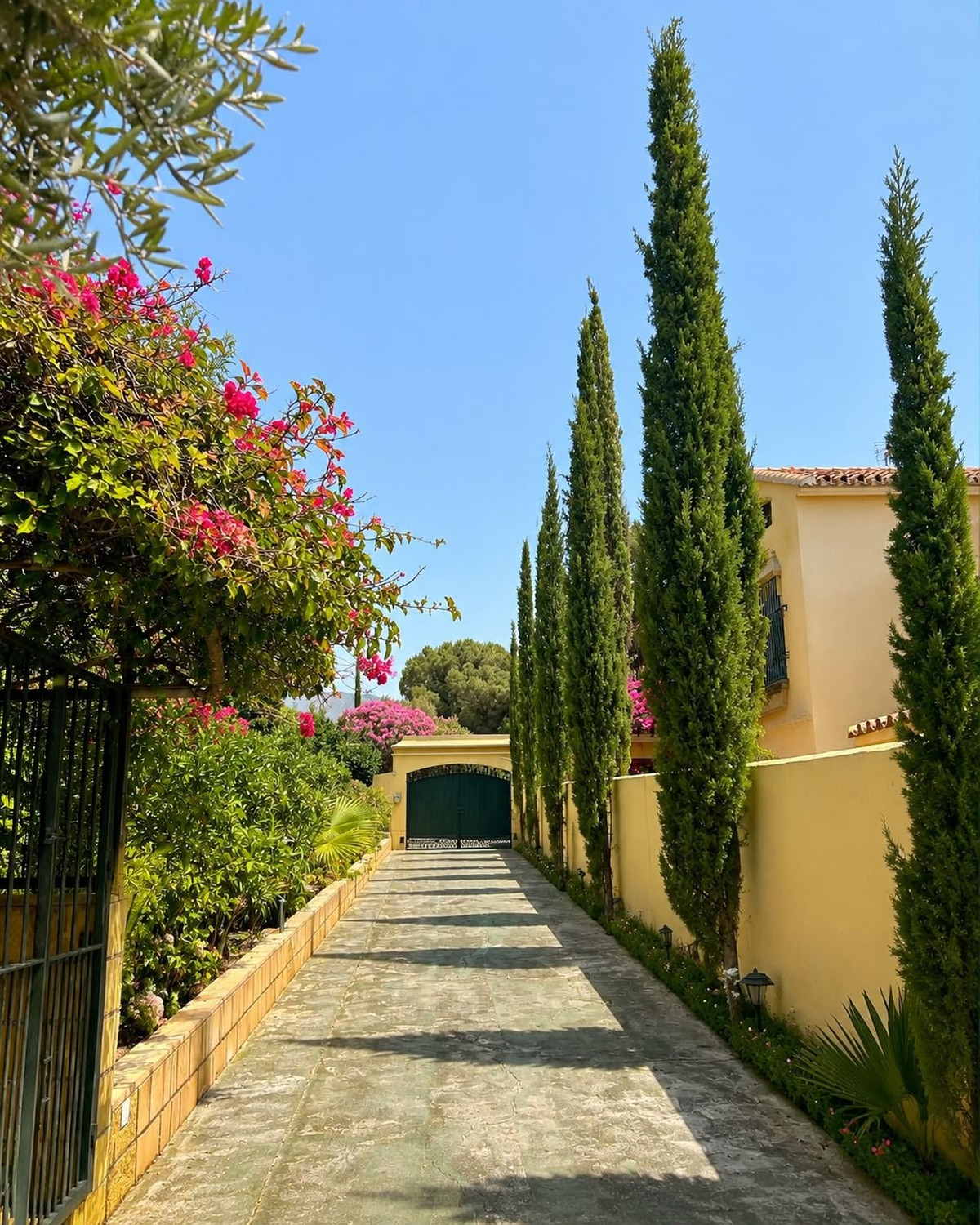 Casa de 4 Dormitorios en alquiler en Marbella