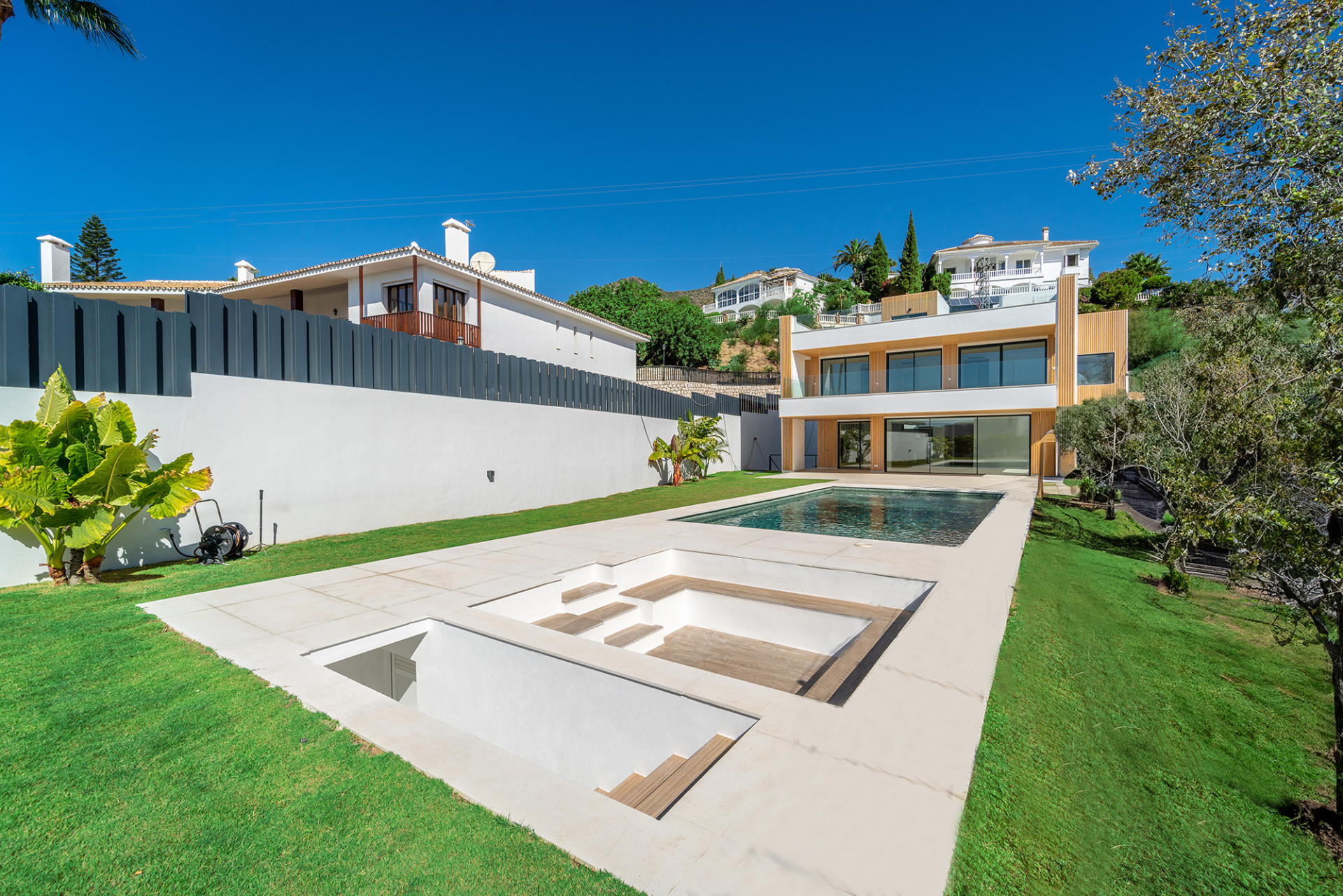 4 кровать 4 ванна Вилла для продажи в La Capellania, Benalmadena
