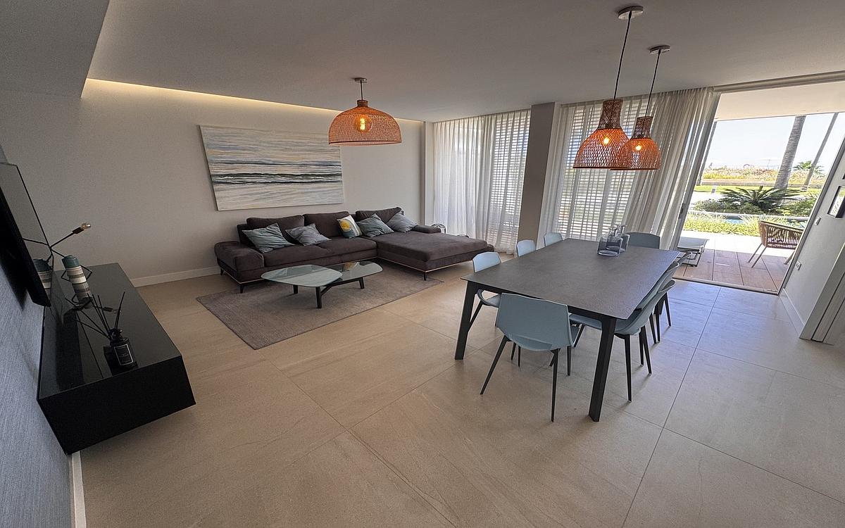 2 спални, 2 бани - Апартамент за продажба в Estepona
