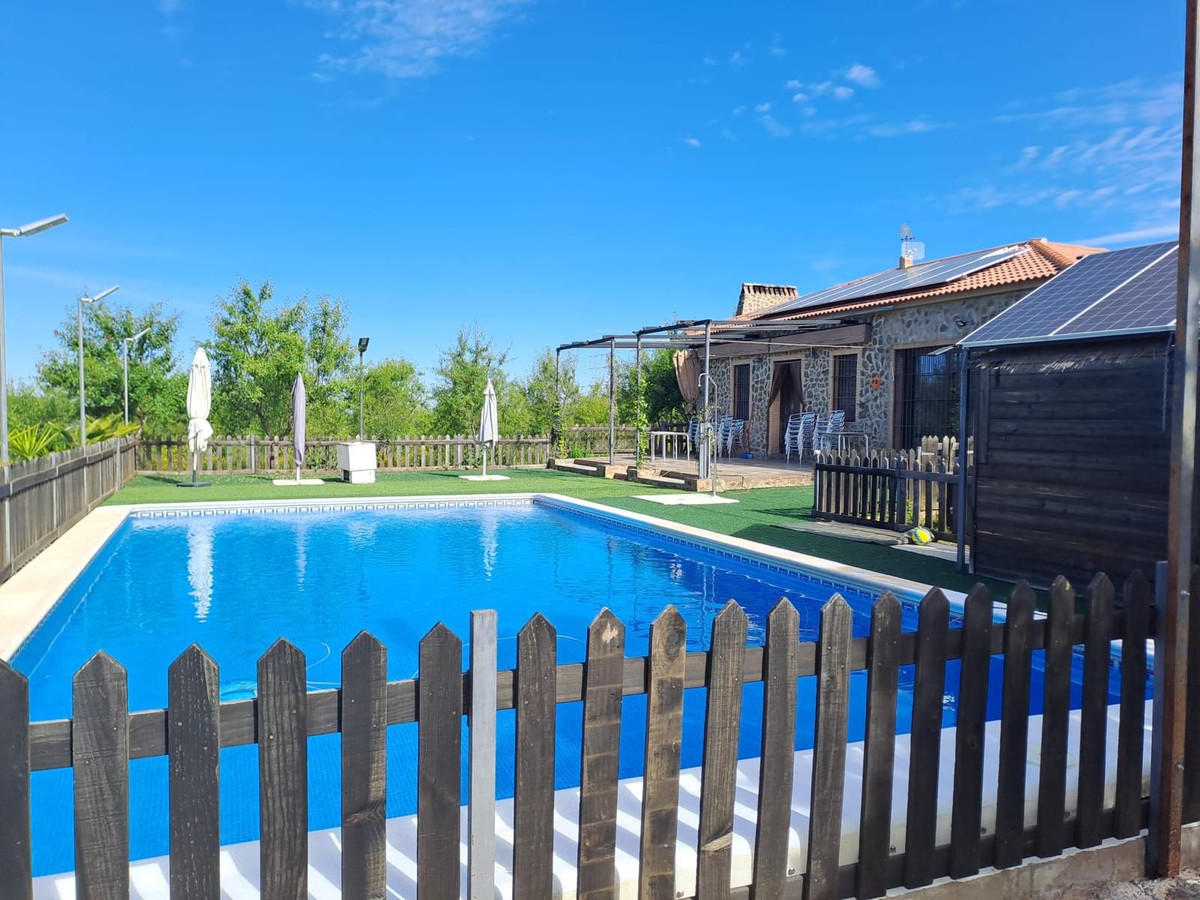 Finca de 3 Dormitorios en venta en Cumbres Mayores