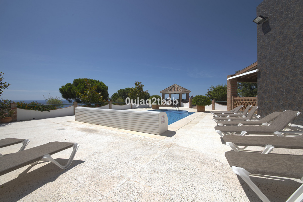 6 кровать 4 ванна Вилла для продажи в Estepona