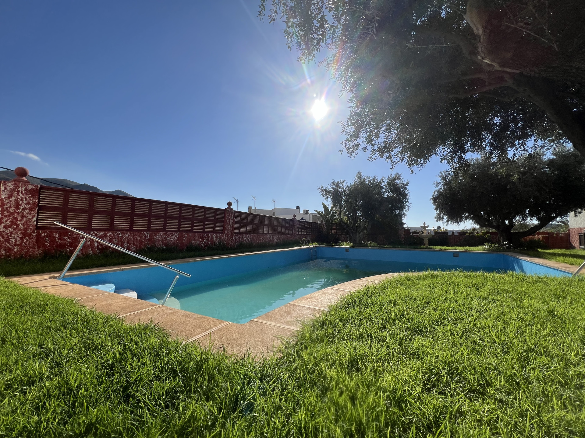 6 Bed - Villa for Sale in Enix