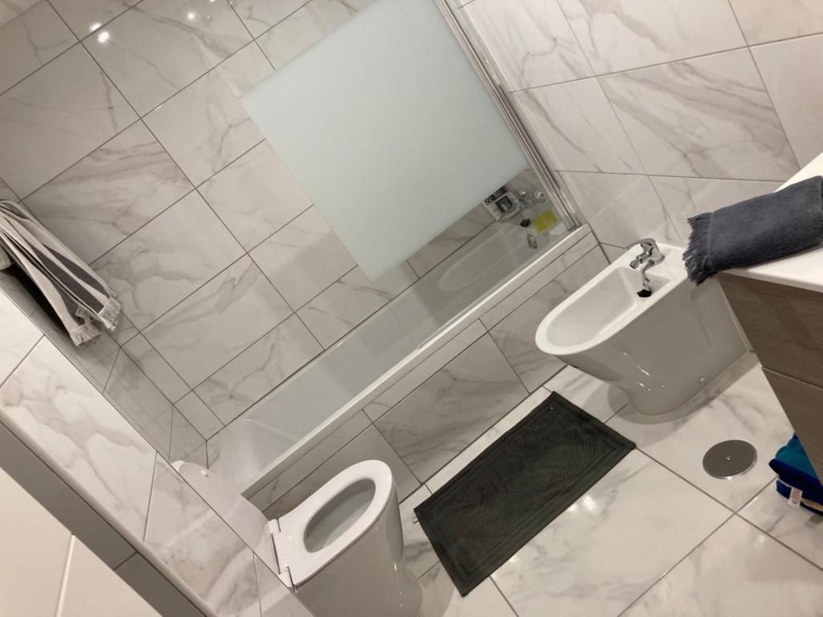 Piso de 2 Dormitorios en venta en Nueva Andalucía, Marbella