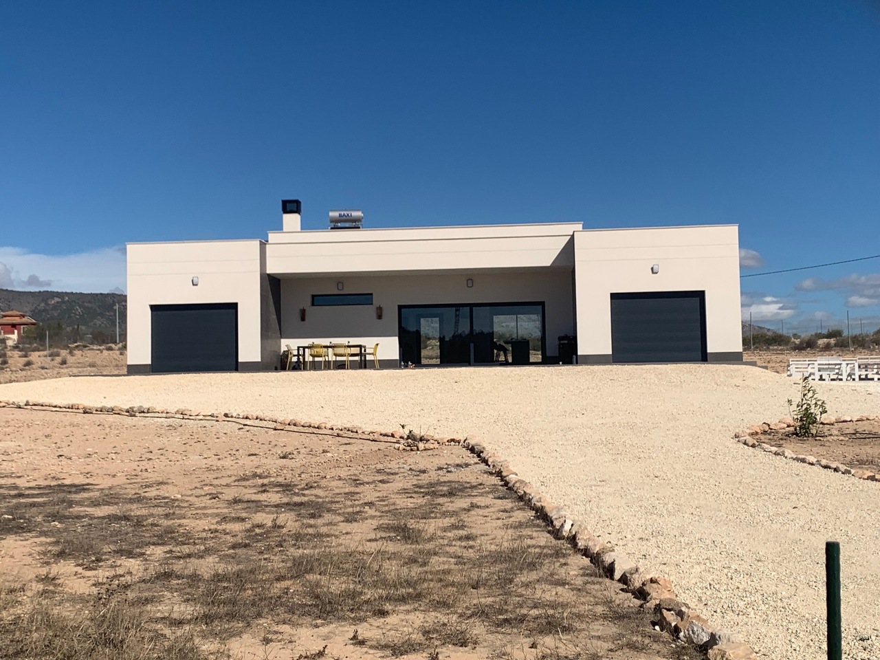 Casa de 4 Dormitorios y 3 Baños en venta en El Pinós