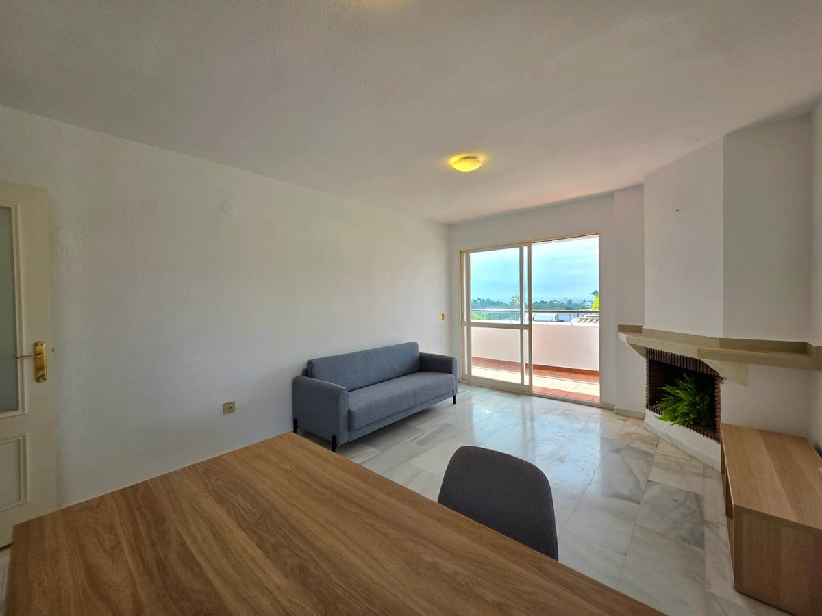 Ático de 2 Dormitorios en venta en Nueva Andalucía, Marbella