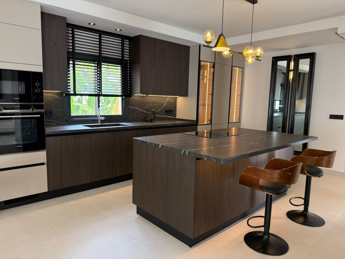 5 кровать 4 ванна Вилла для продажи в Nueva Andalucia, Marbella