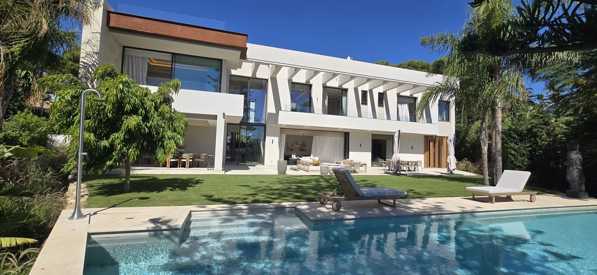 5 кровать 6 ванна Вилла для продажи в Los Monteros, Marbella