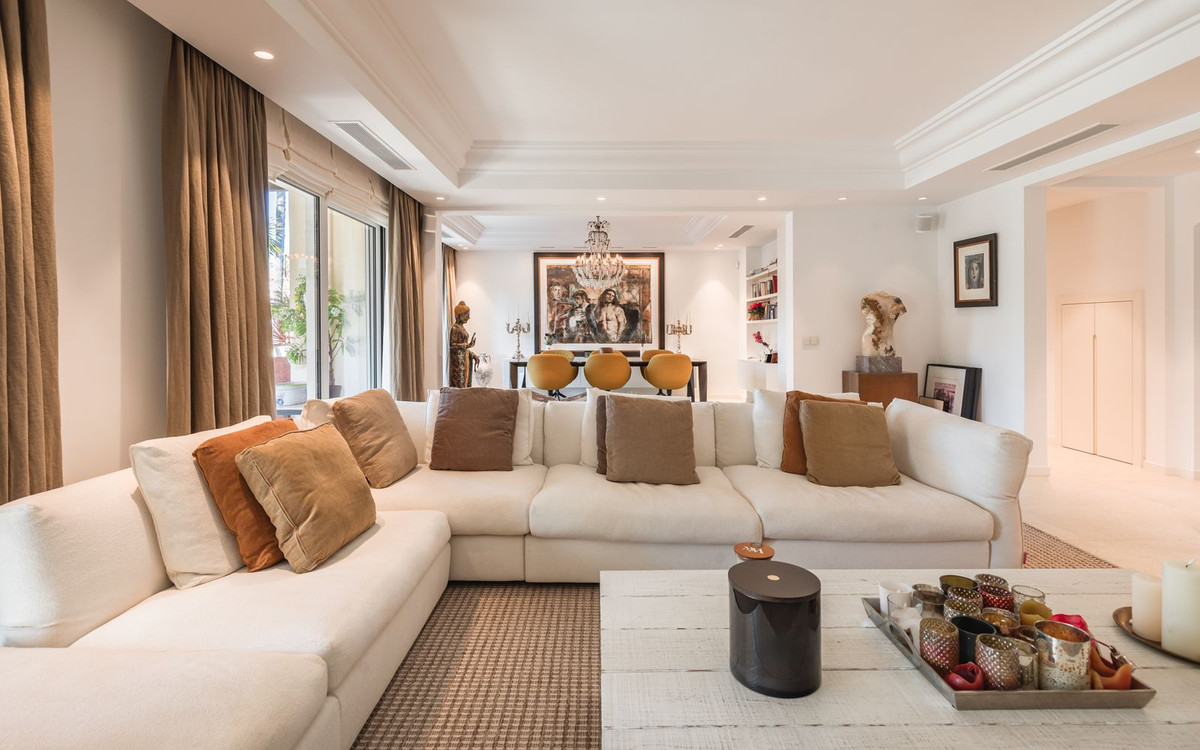 3 спални - Пентхаус за продажба в Nueva Andalucia, Marbella