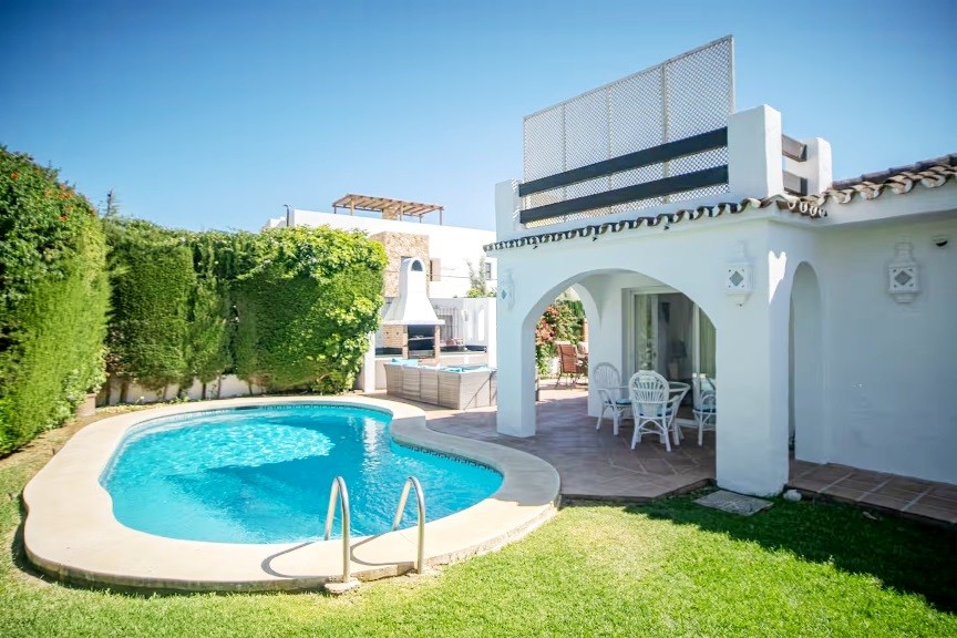 Casa de 4 Dormitorios en alquiler vacacional en Marbella Centro