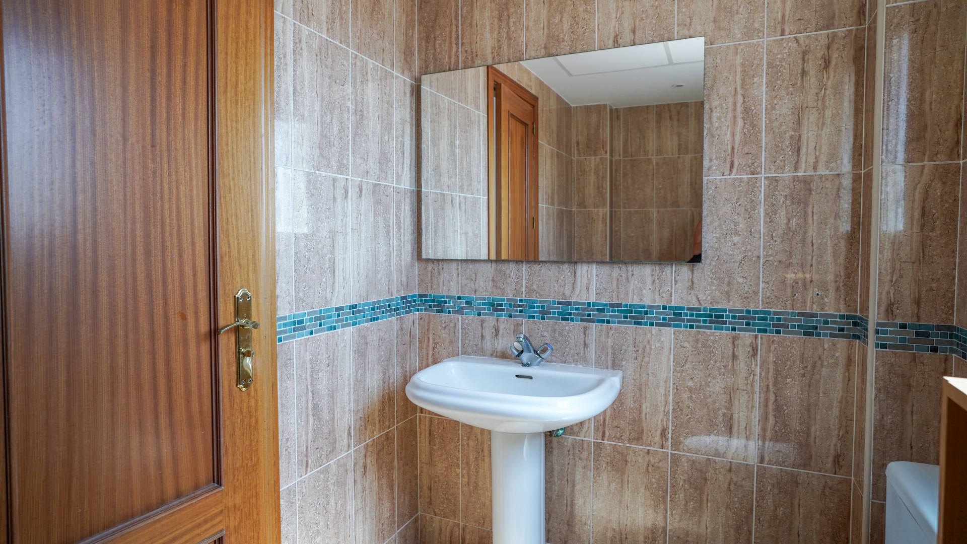 Ático de 3 Dormitorios y 2 Baños en venta en Estepona