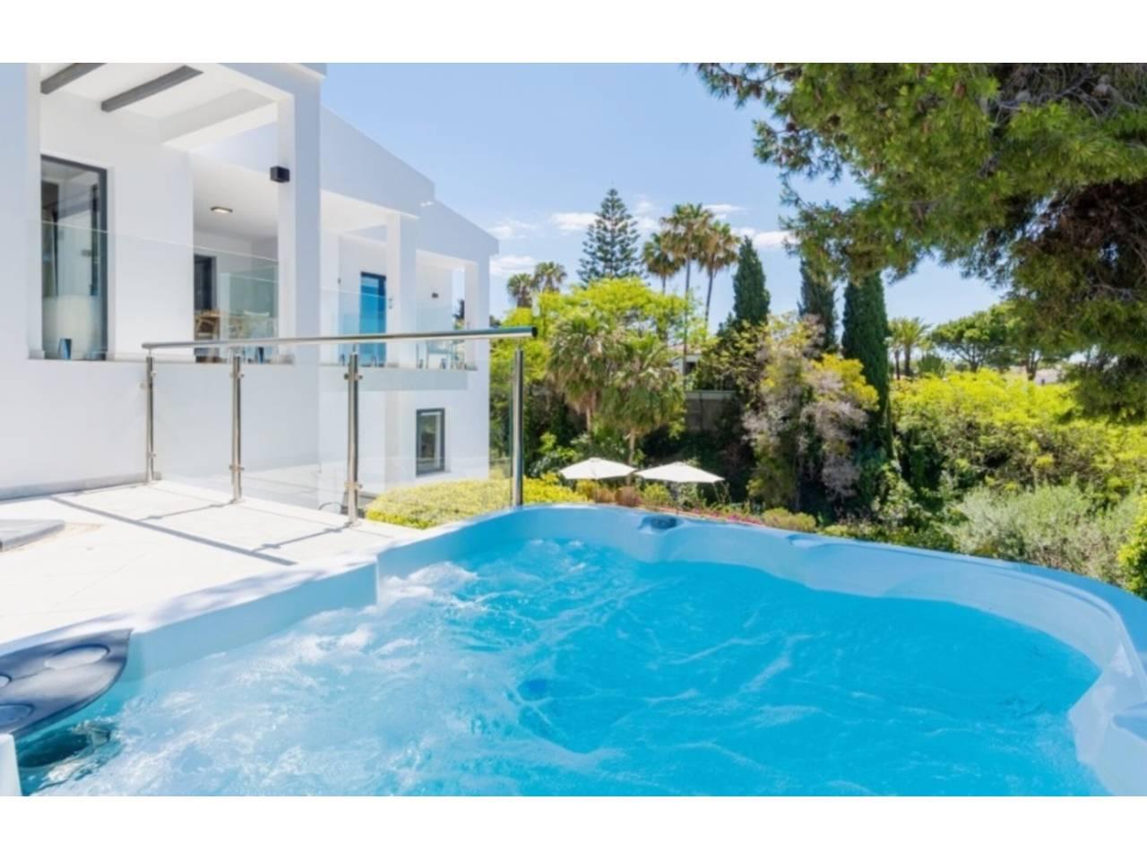 5 кровать Вилла курортная аренда в Marbella Centre