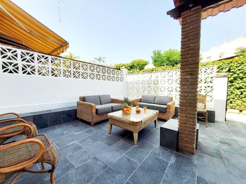 Casa Adosada de 4 Dormitorios en alquiler vacacional en Torremolinos