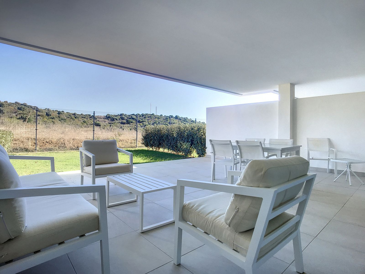 Piso de 2 Dormitorios y 2 Baños en venta en Estepona