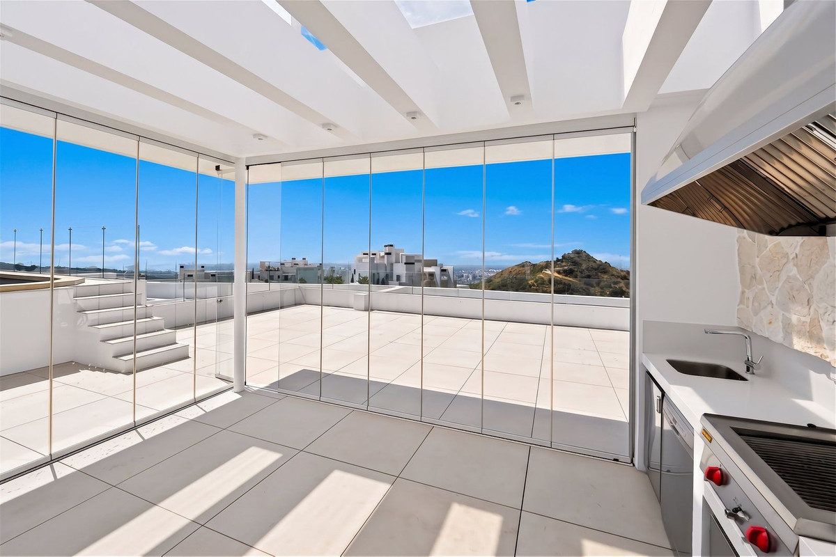 Ático de 3 Dormitorios y 3 Baños en venta en Ojén