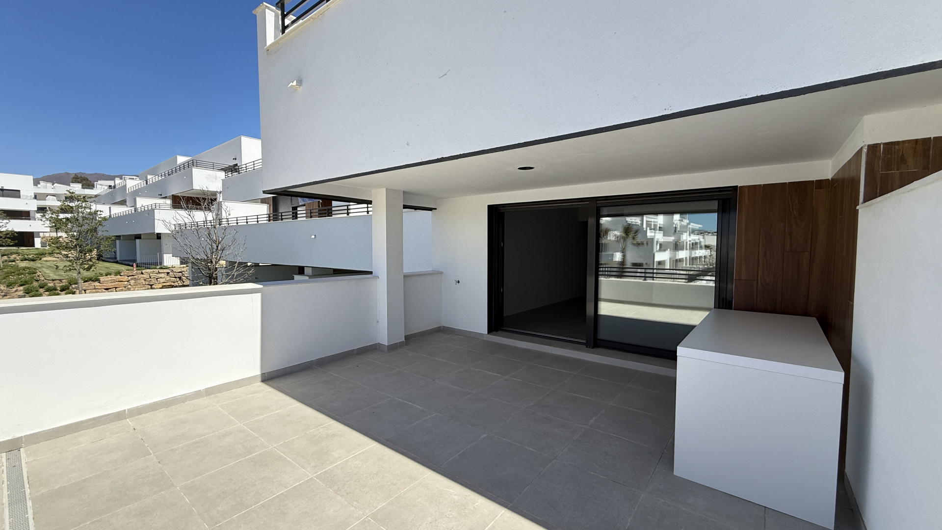 Piso de 2 Dormitorios y 2 Baños en alquiler en Estepona
