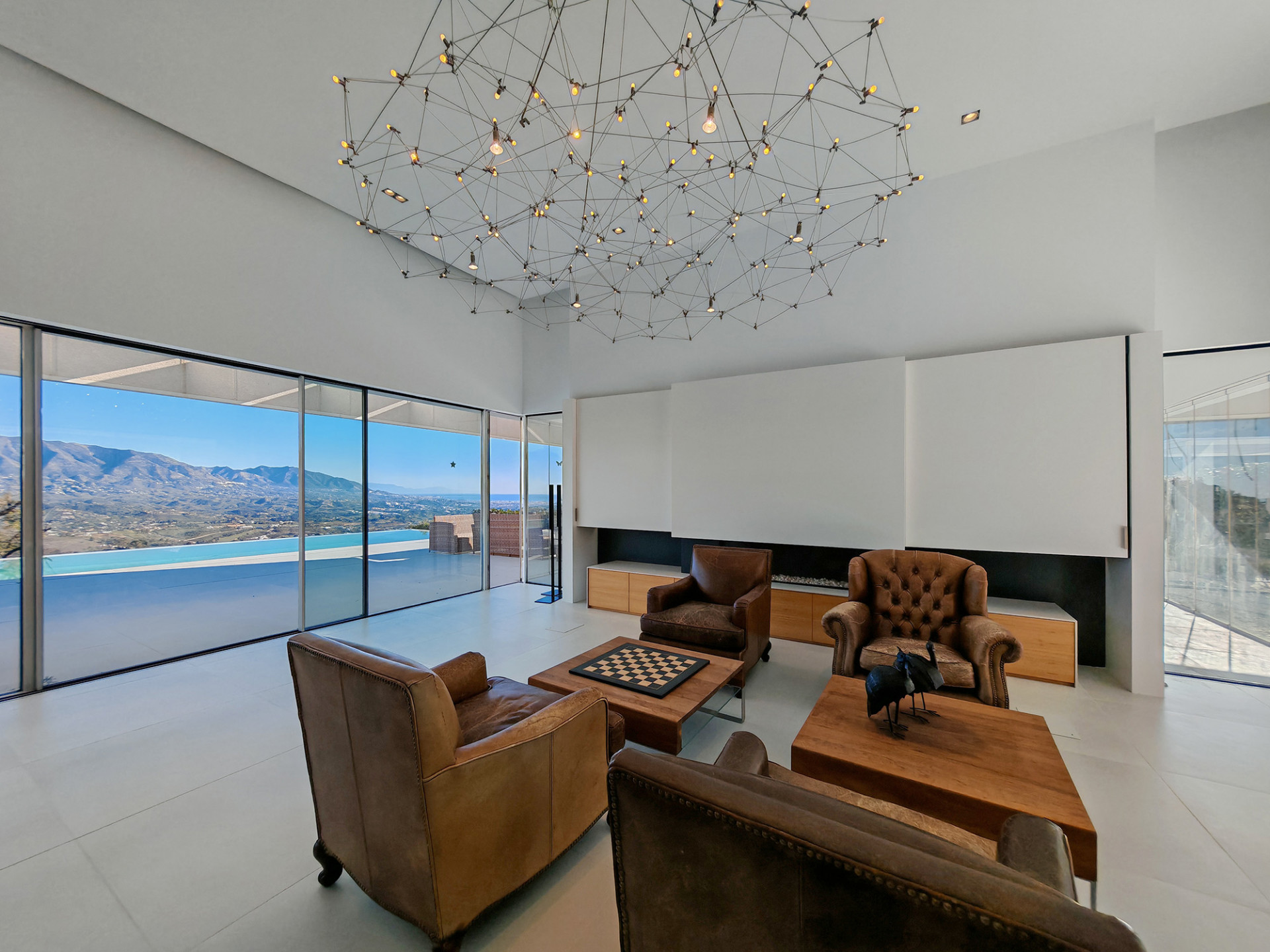 6 Bed - Villa for Sale in La Mairena, Marbella