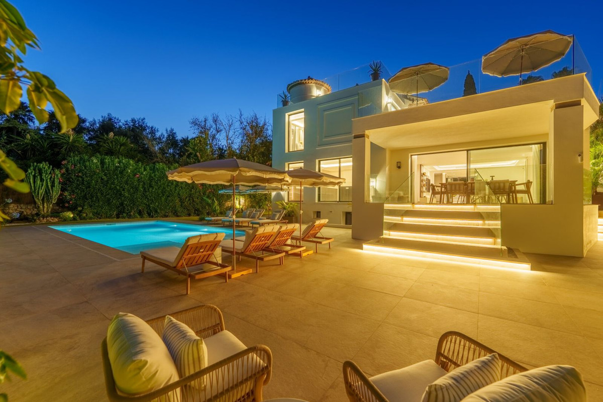 Casa de 5 Dormitorios en venta en Marbella