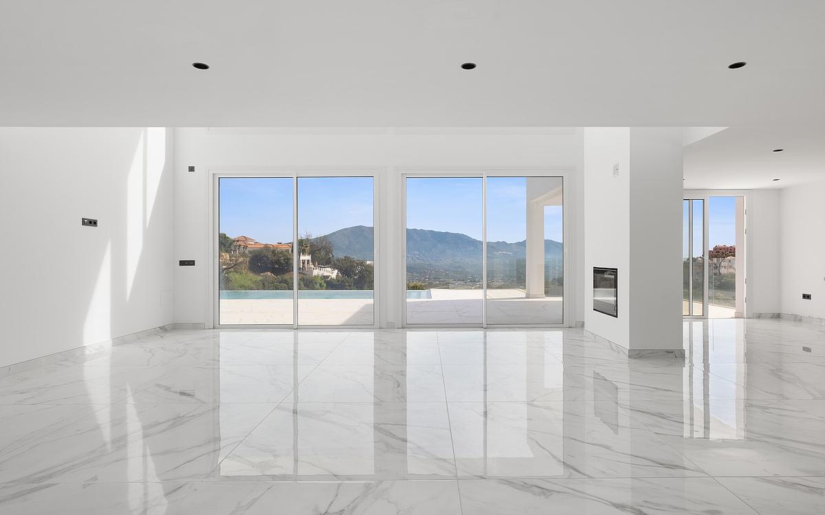 Casa de 4 Dormitorios y 3 Baños en venta en La Mairena, Marbella