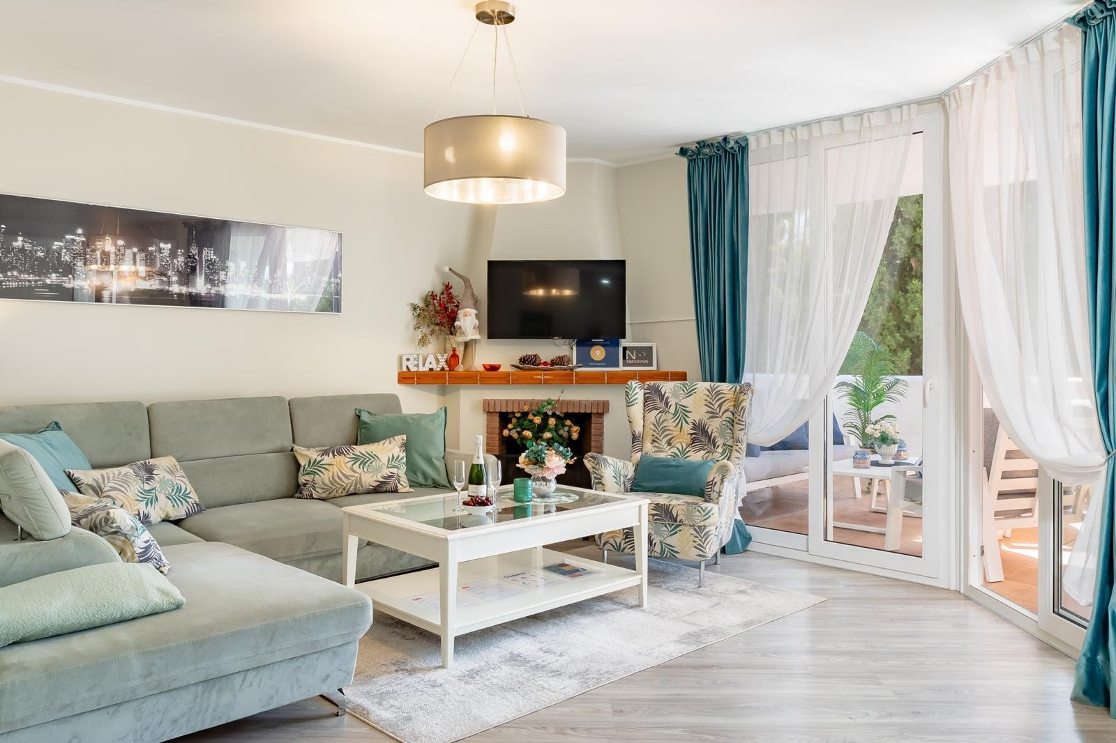 2 Bed - Apartment for Rent in Sitio de Calahonda