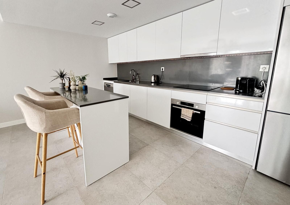 Piso de 3 Dormitorios y 2 Baños en venta en Mijas