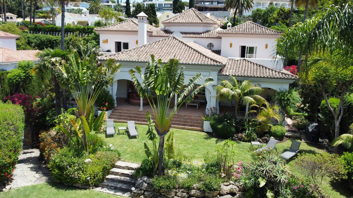 Casa de 6 Dormitorios y 7 Baños en venta en El Paraíso