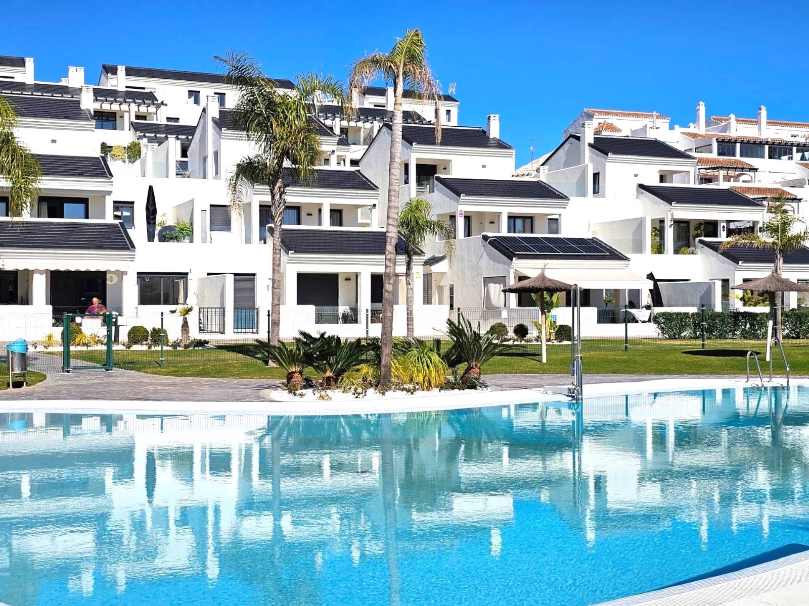 2 Bed - Apartment for Rent in La Alqueria, Estepona