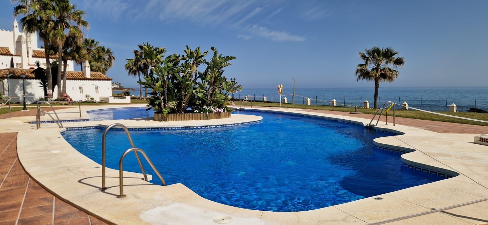 2 Bed, 2 Bath - Apartment for Sale in Calahonda, Mijas
