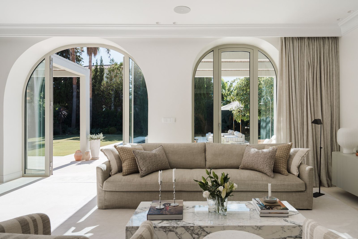 5 спални - Вила за продажба в Nueva Andalucia, Marbella