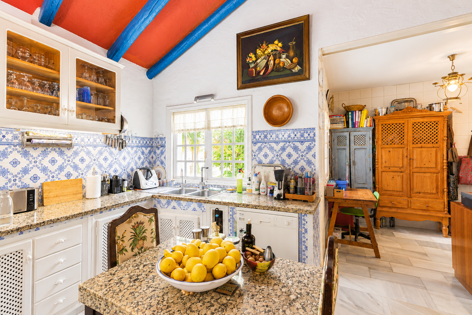 Casa de 3 Dormitorios y 2 Baños en venta en Milla de Oro, Marbella