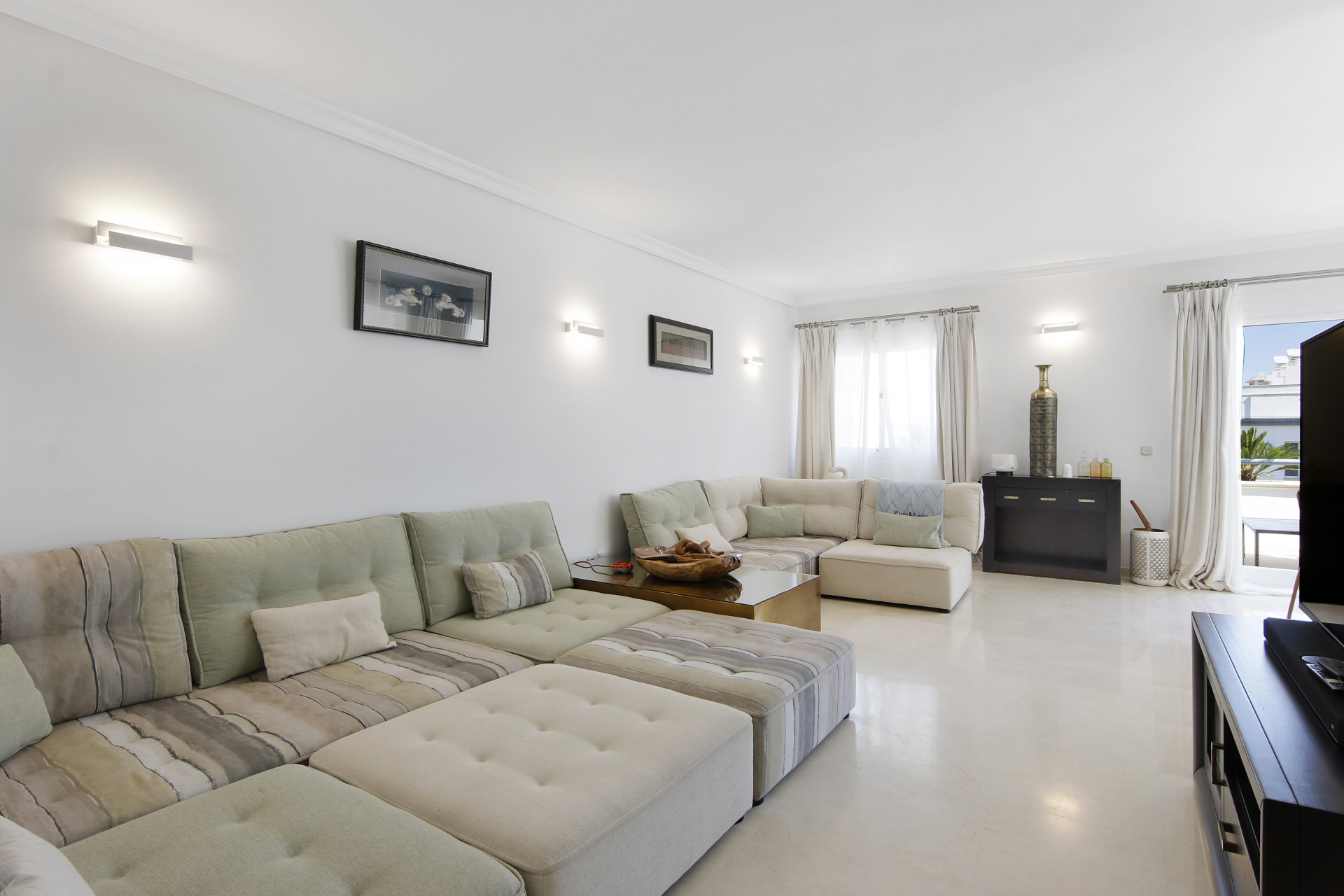3 Bed - Penthouse for Sale in Estepona
