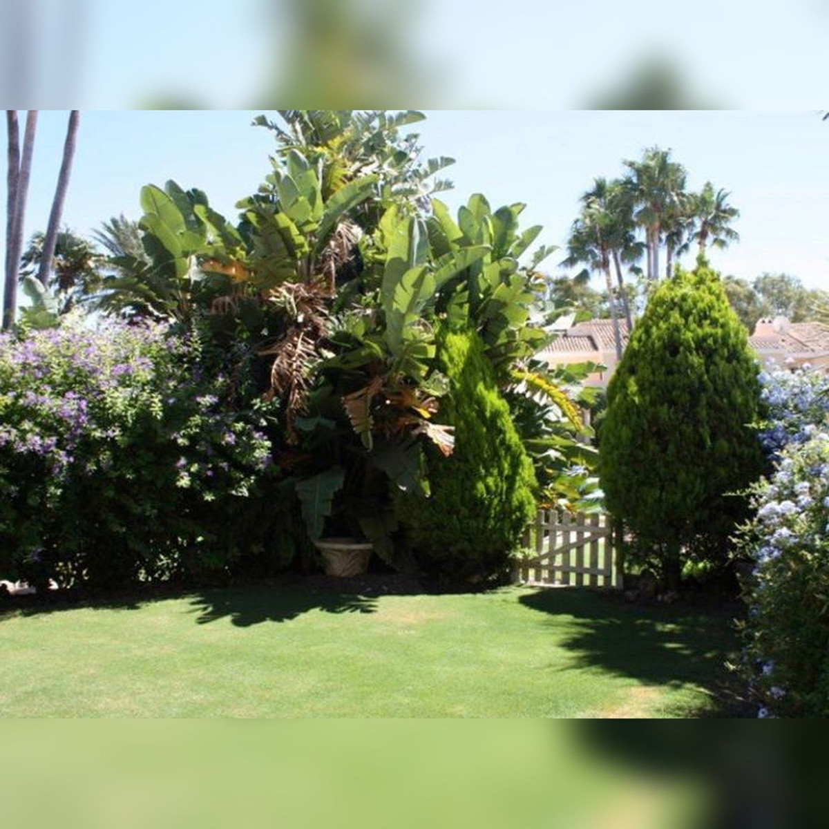 Casa Adosada de 3 Dormitorios y 3 Baños en alquiler en Estepona