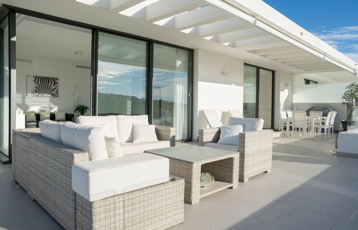 Ático de 3 Dormitorios en venta en Estepona