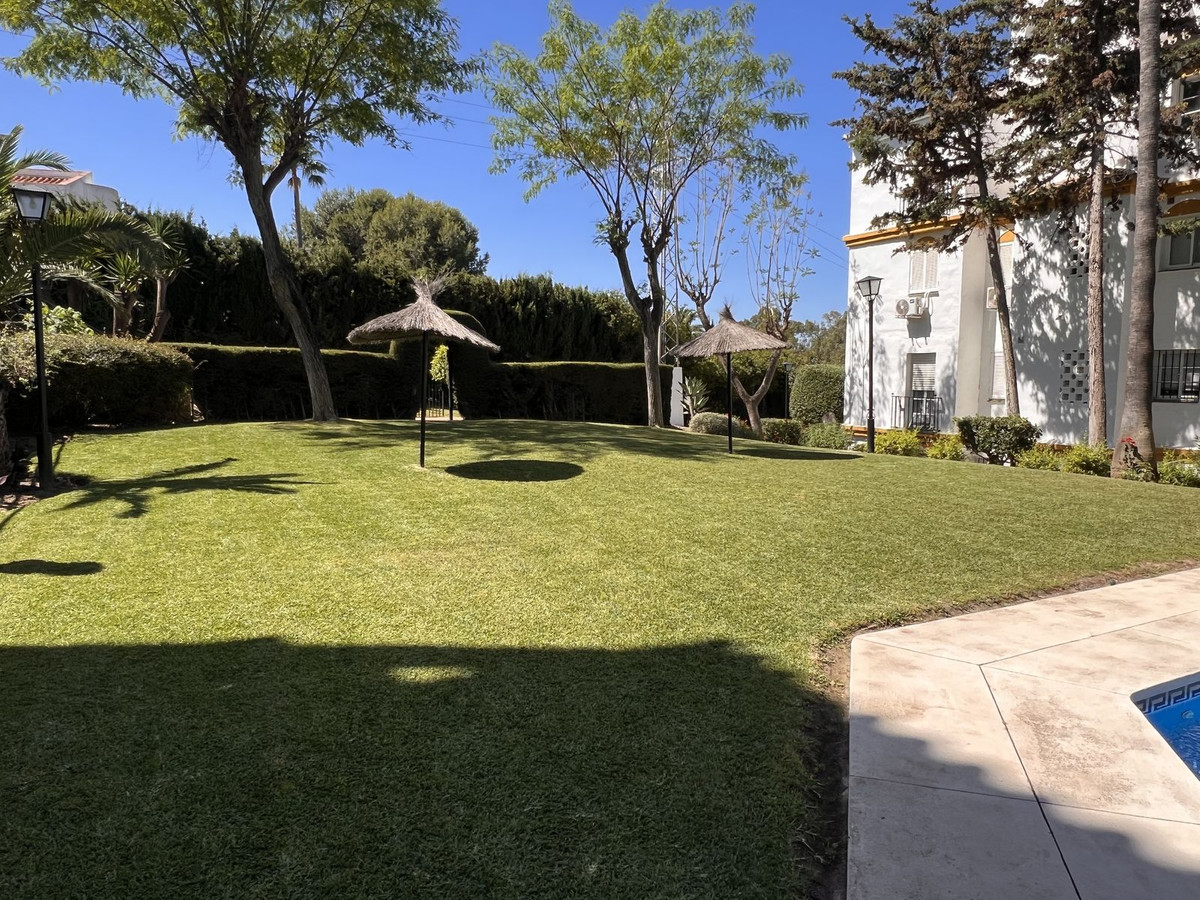 Ático de 2 Dormitorios en venta en Estepona